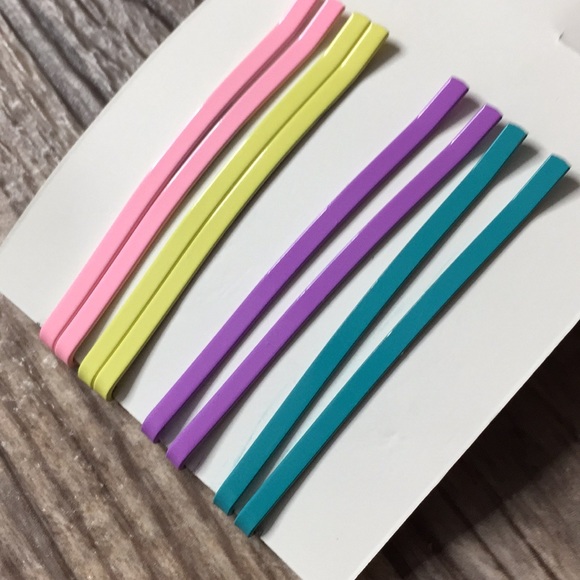 Urban Outfitters Accessories - Brand new urban outfitter color hair clips set